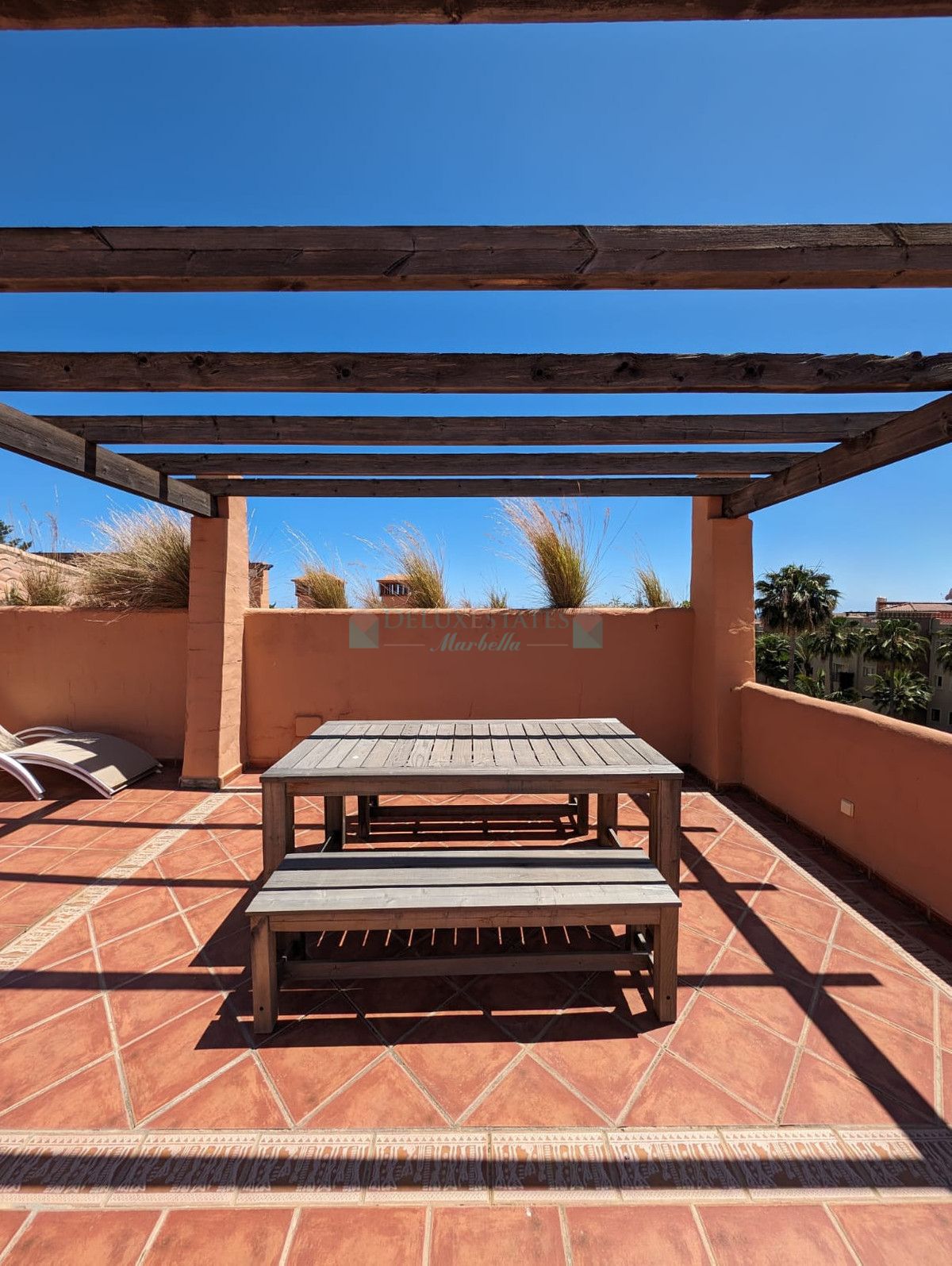 Penthouse for sale in Benahavis