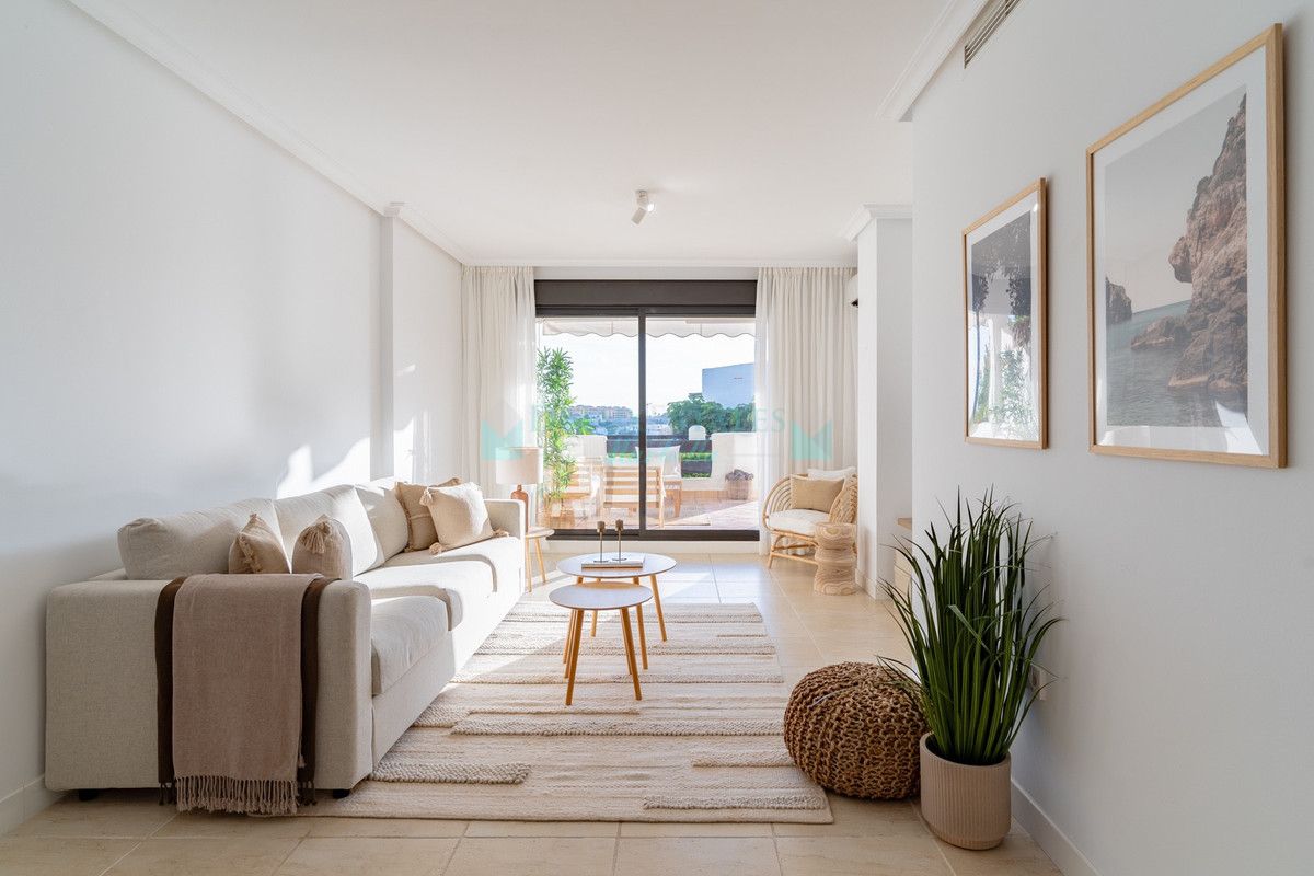 Apartamento Planta Baja en venta en Estepona