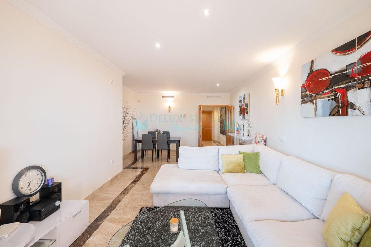 Apartment for rent in New Golden Mile, Estepona