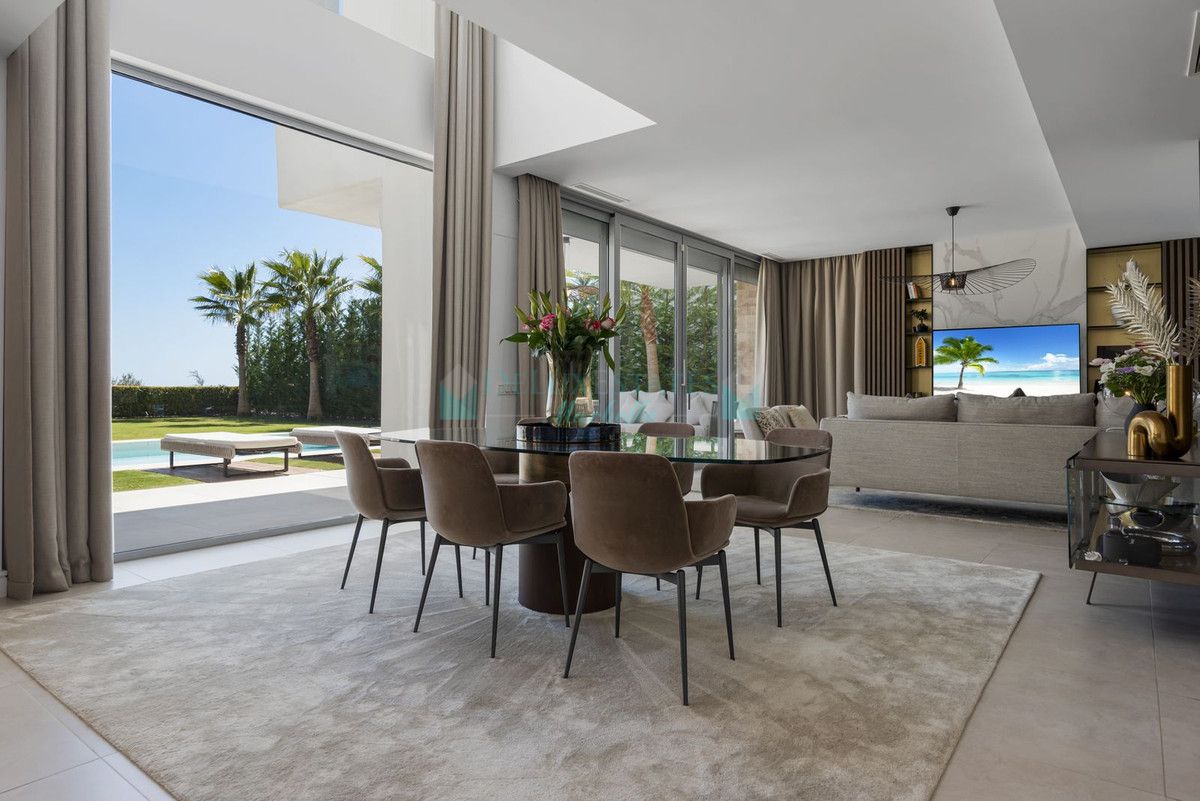 Villa for rent in Santa Clara, Marbella East