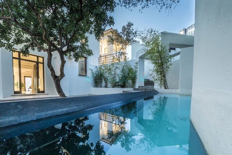 Villa en venta en Los Altos de los Monteros, Marbella Este