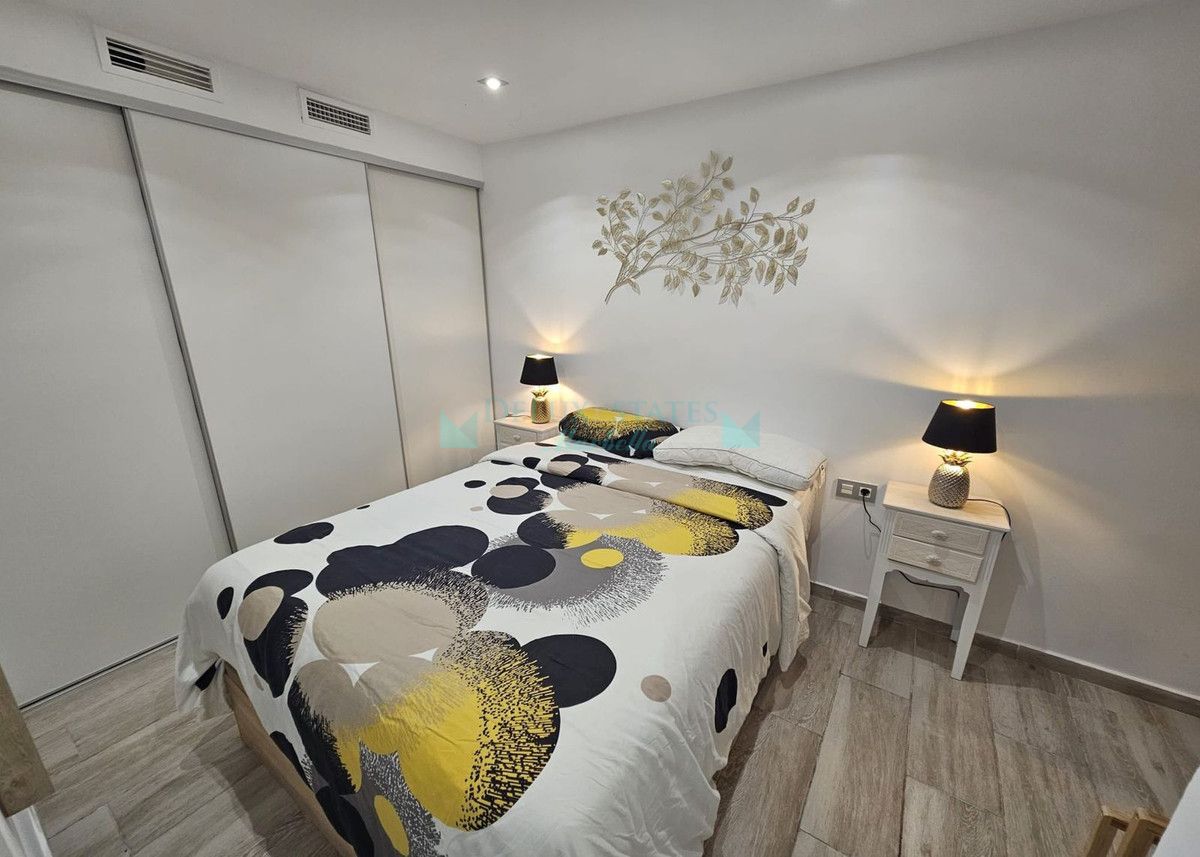 Apartamento Planta Baja en venta en Estepona