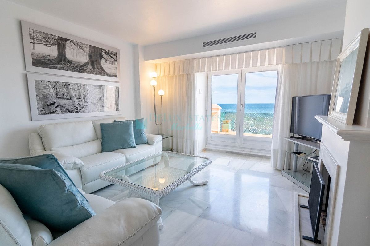 Town House for sale in Estepona