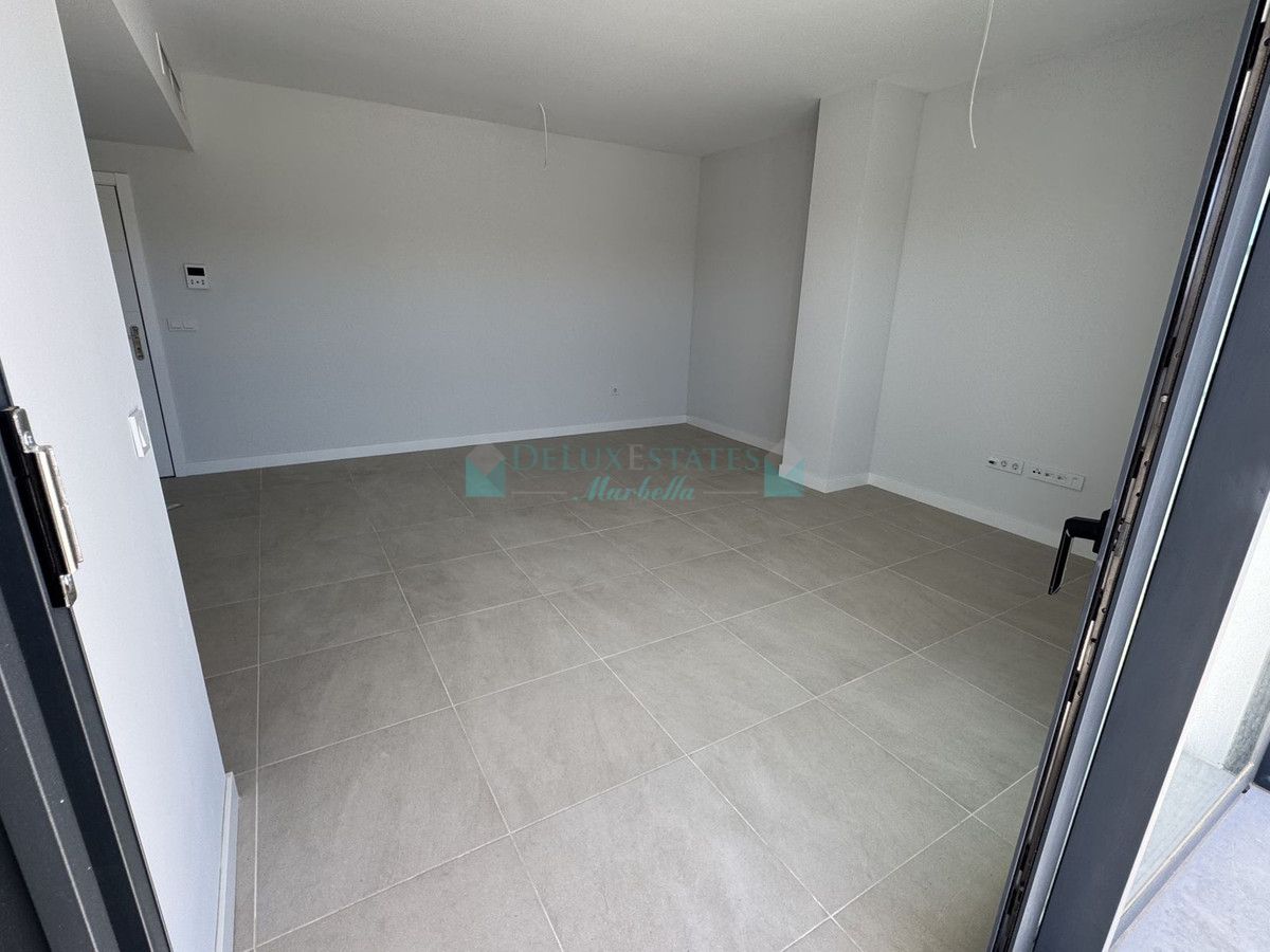 Ático en venta en Selwo, Estepona