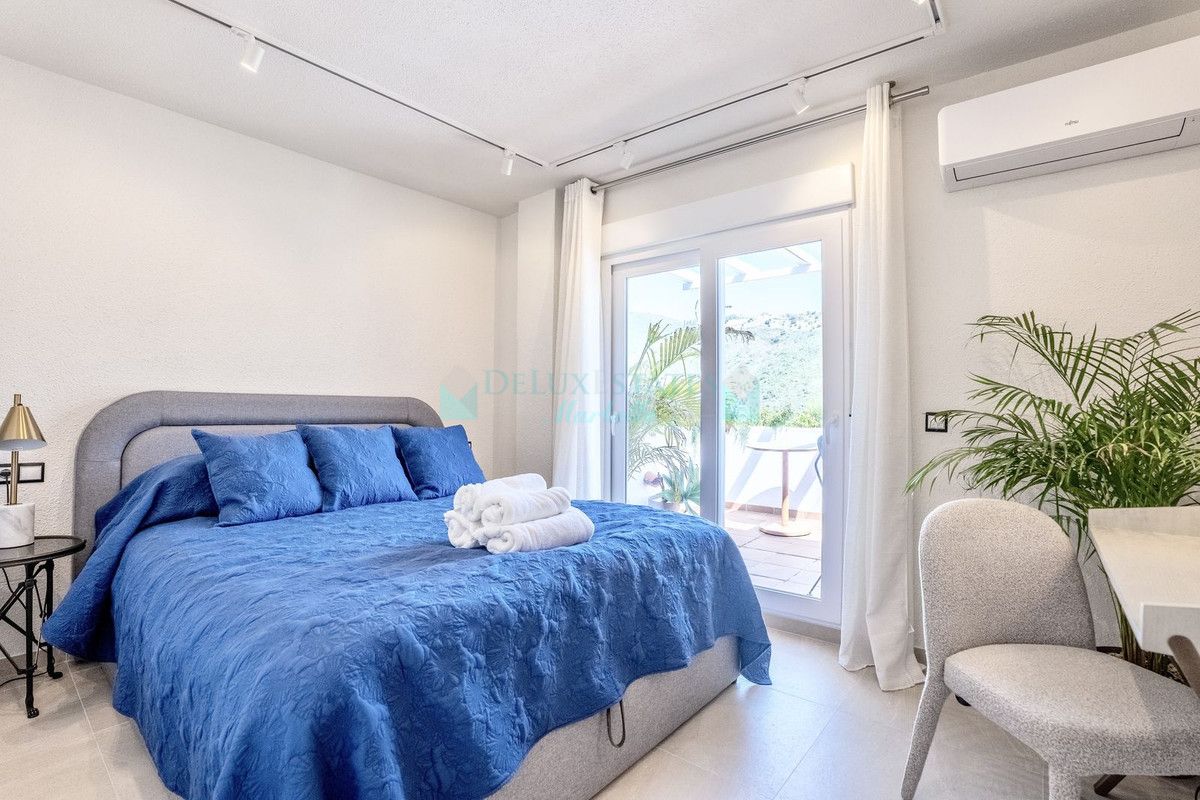 Penthouse for sale in Benahavis