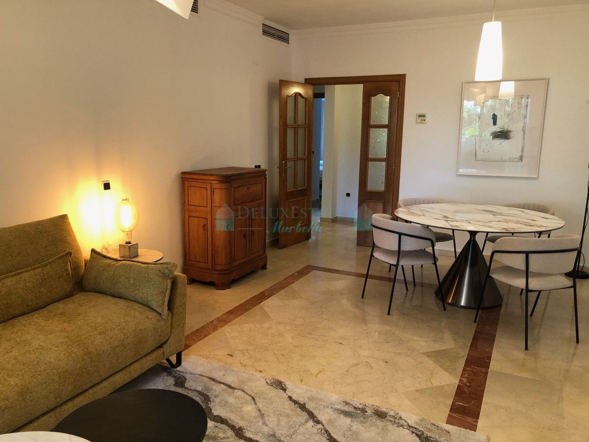 Apartamento Planta Baja en alquiler en Elviria, Marbella Este