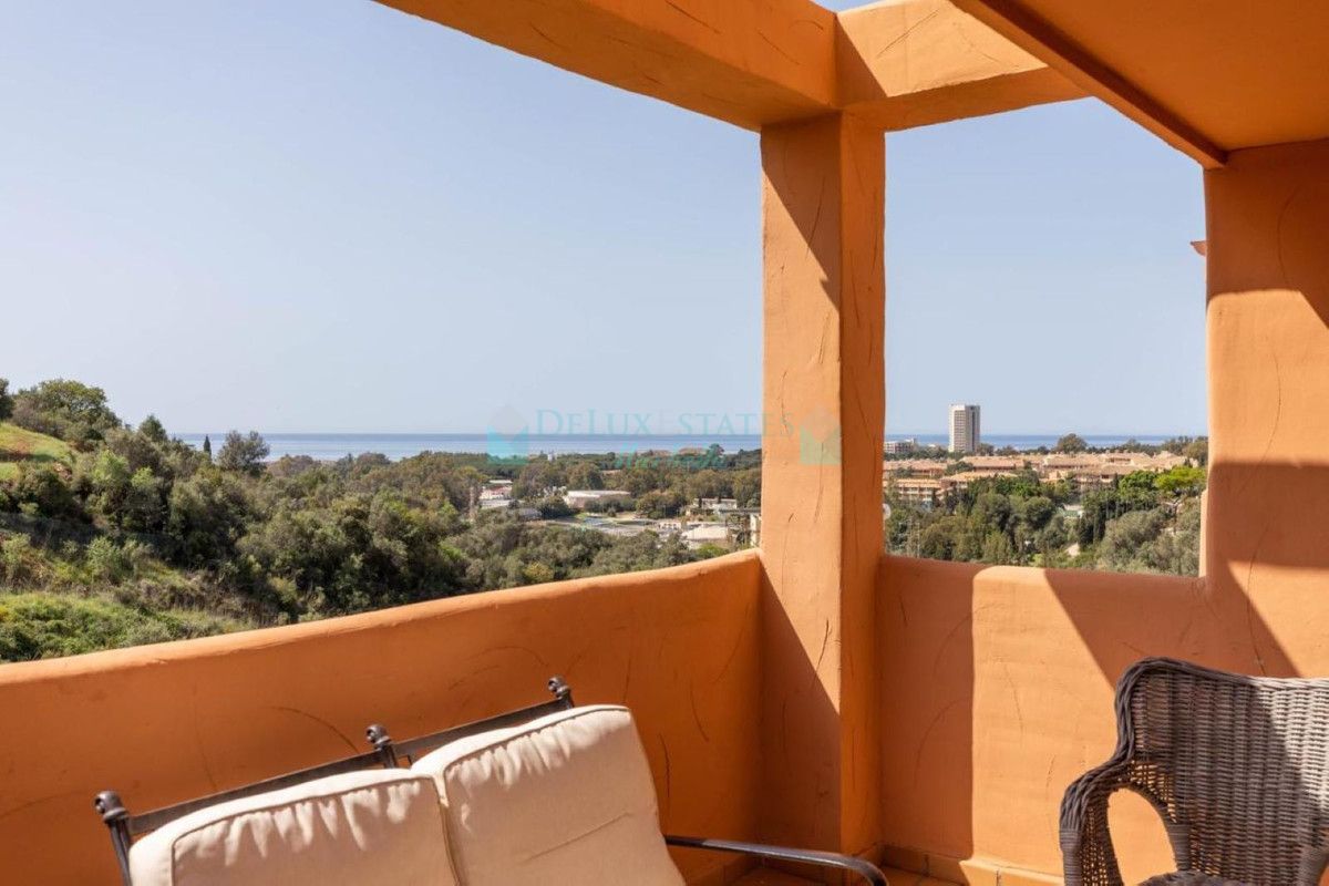 Apartment for sale in Elviria, Marbella East