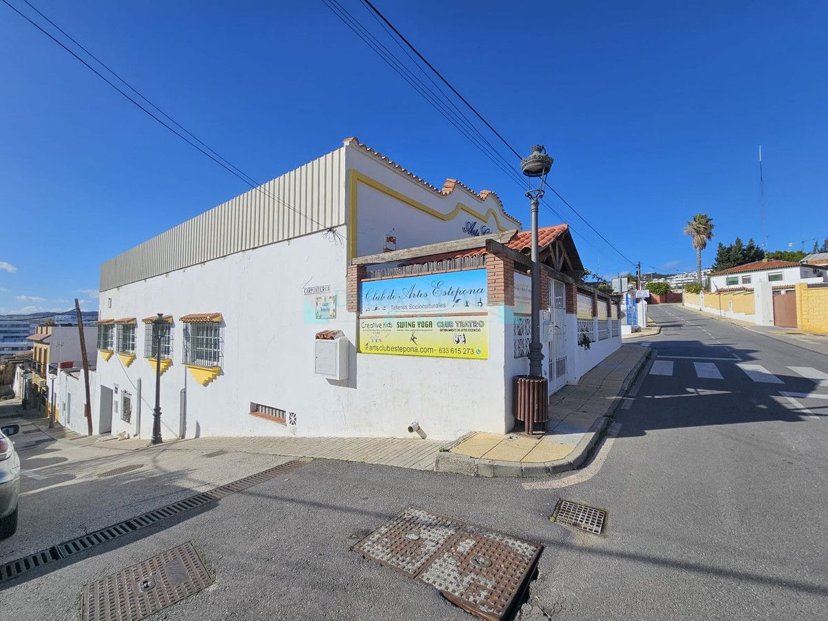 Business for sale in Estepona