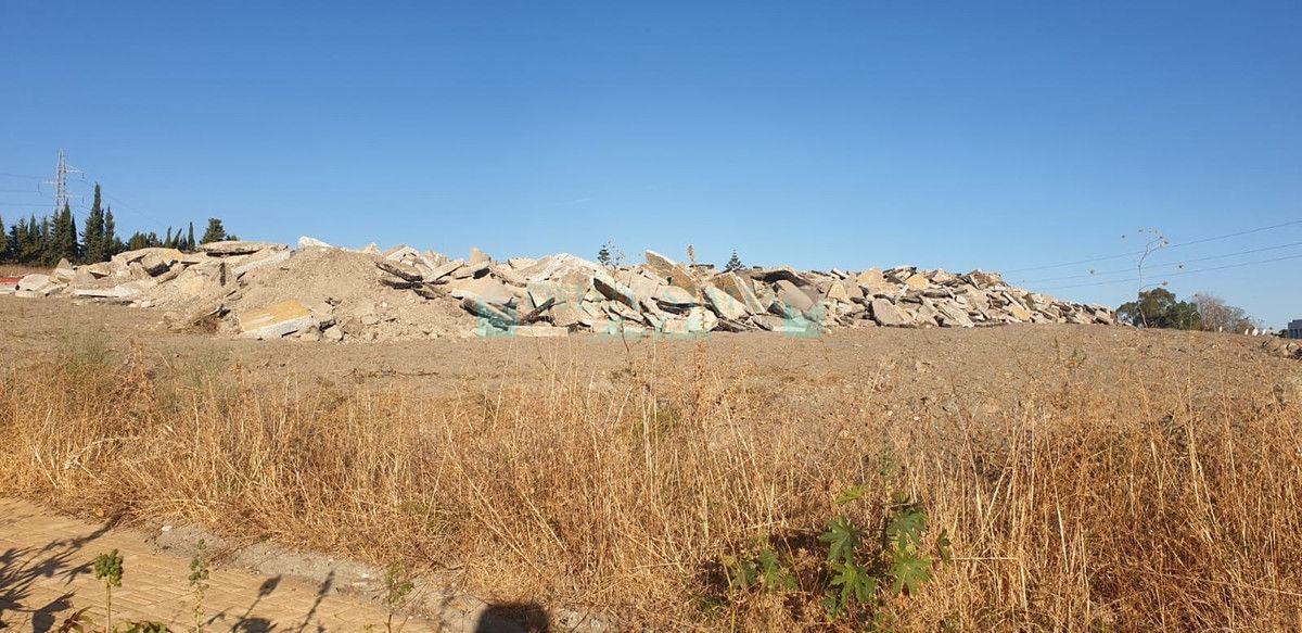 Parcela Residencial en venta en Selwo, Estepona