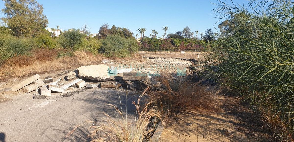 Parcela Residencial en venta en Selwo, Estepona