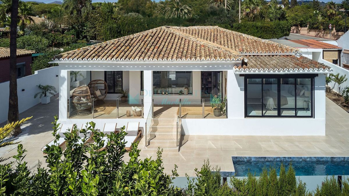 Villa for sale in Elviria, Marbella East