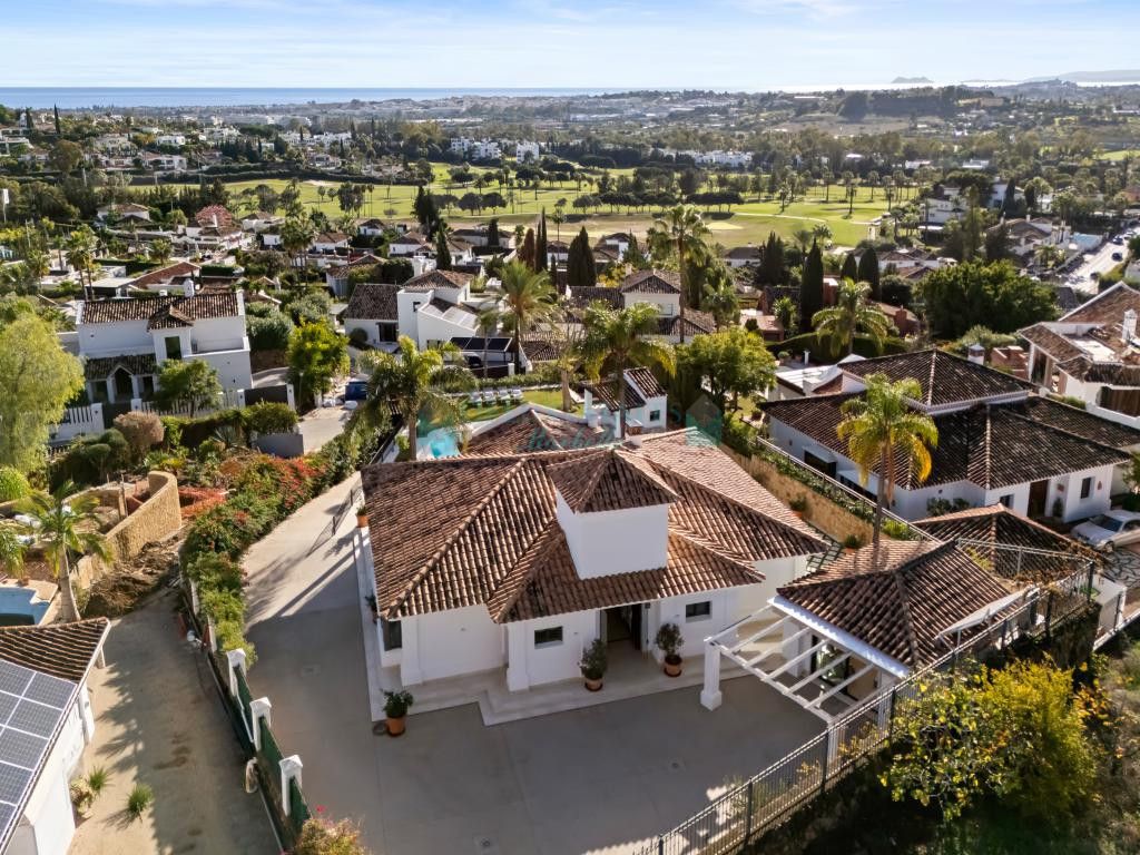 Villa en venta en Nueva Andalucia