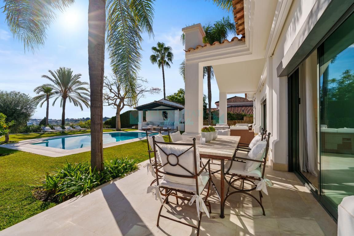 Villa en venta en Nueva Andalucia