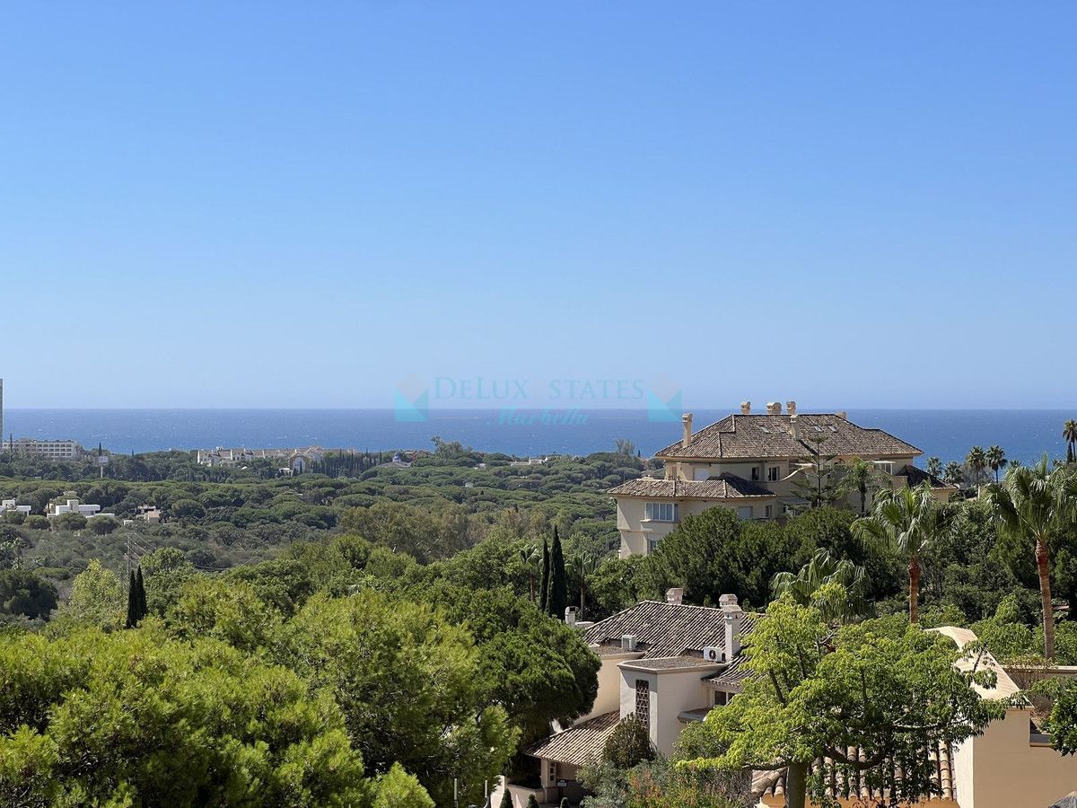 Apartment for sale in Elviria, Marbella East