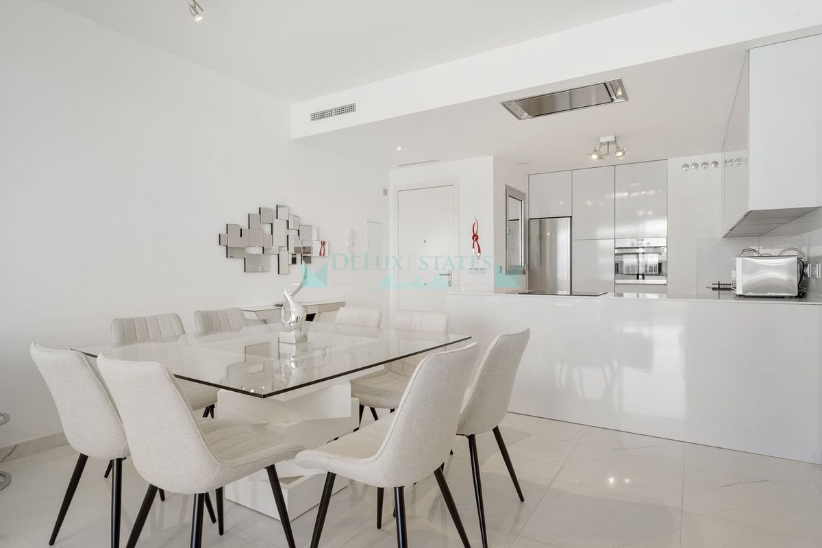 Apartment for rent in New Golden Mile, Estepona