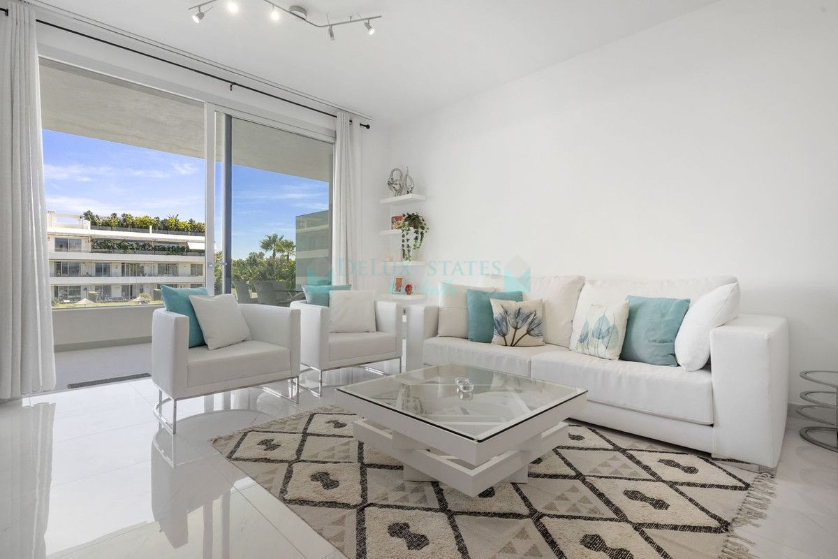 Apartment for rent in New Golden Mile, Estepona