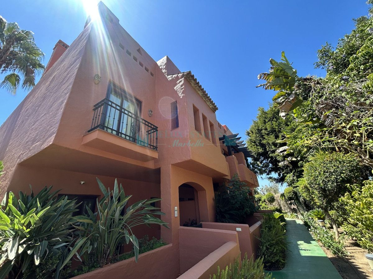 Town House for sale in Marbella Golden Mile