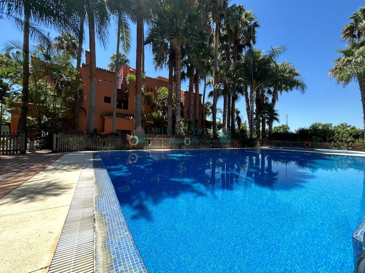 Town House for sale in Marbella Golden Mile