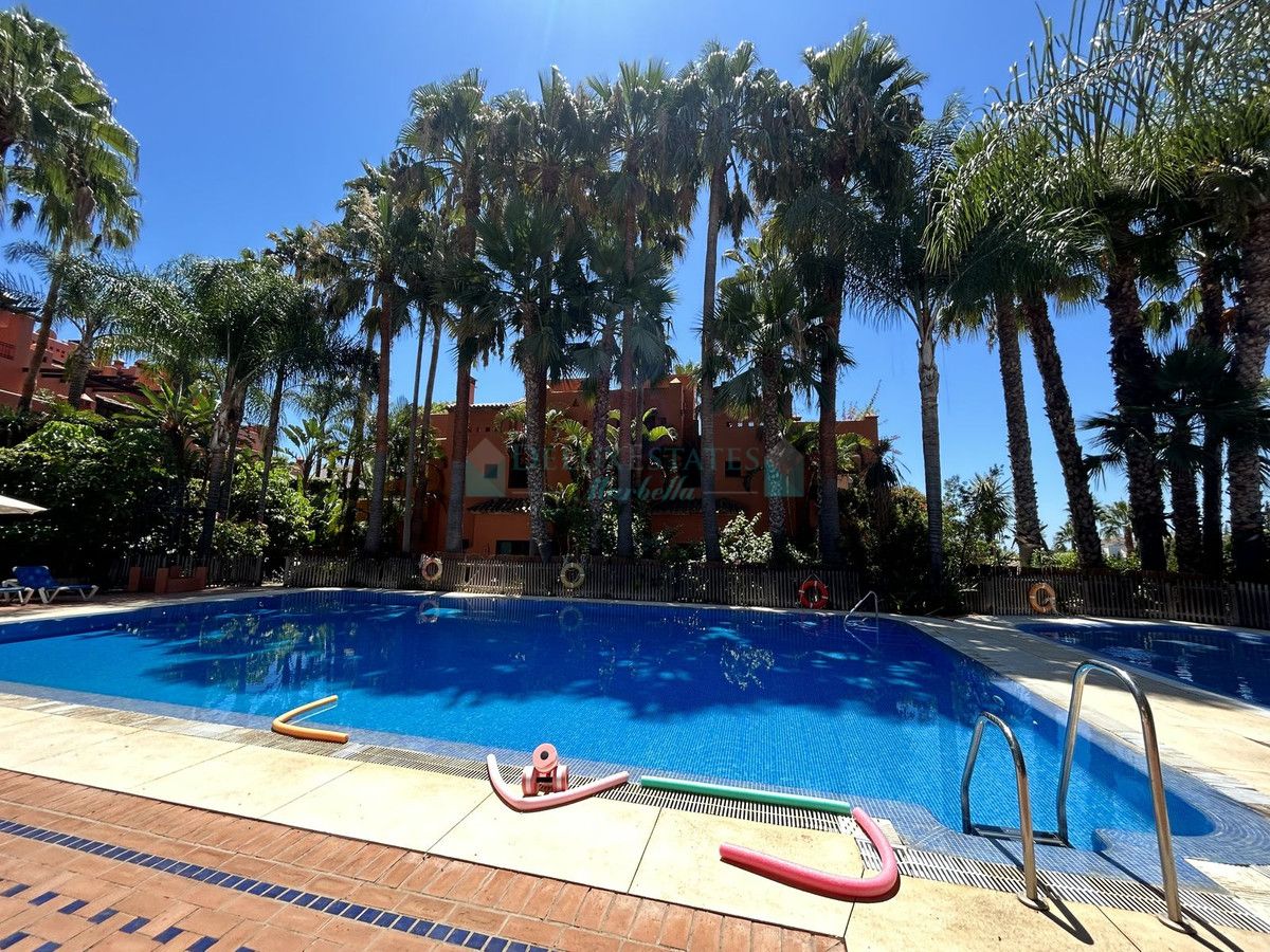 Town House for sale in Marbella Golden Mile