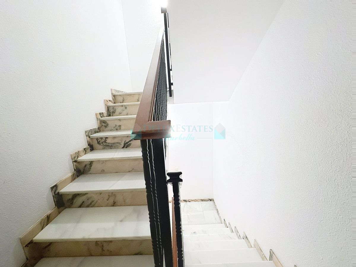 Apartment for sale in Estepona