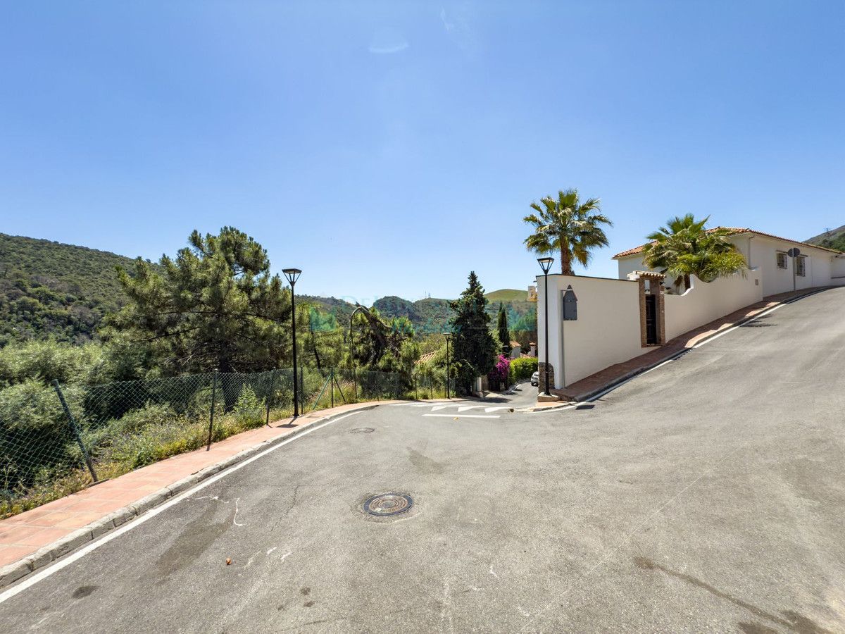 Residential Plot for sale in Benahavis