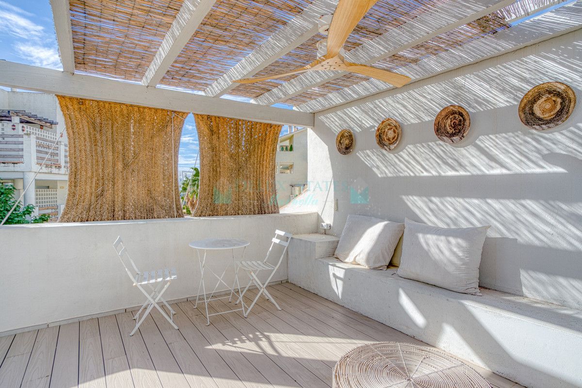 Town House for sale in Estepona