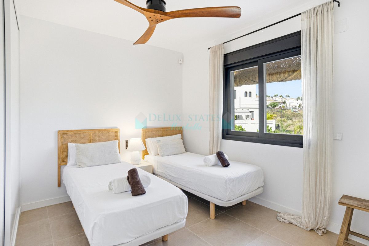 Town House for sale in Estepona