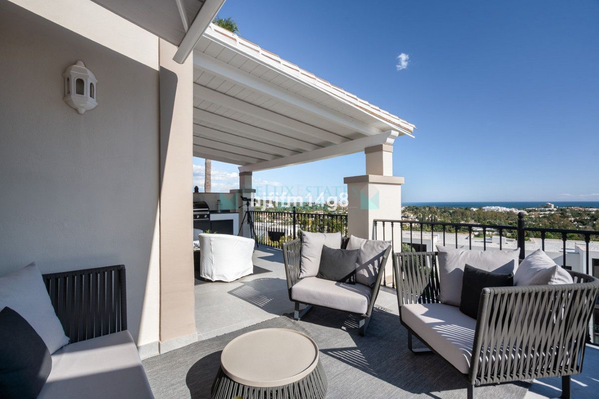 Semi Detached Villa for sale in Nueva Andalucia