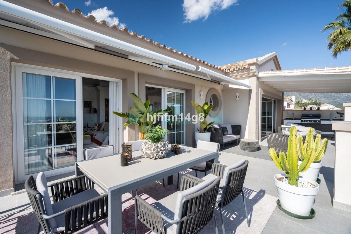 Semi Detached Villa for sale in Nueva Andalucia
