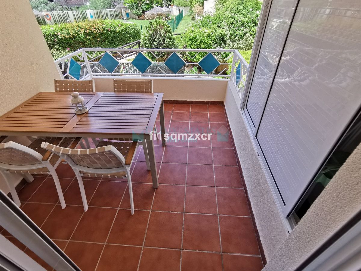 Apartment for sale in El Rosario, Marbella East