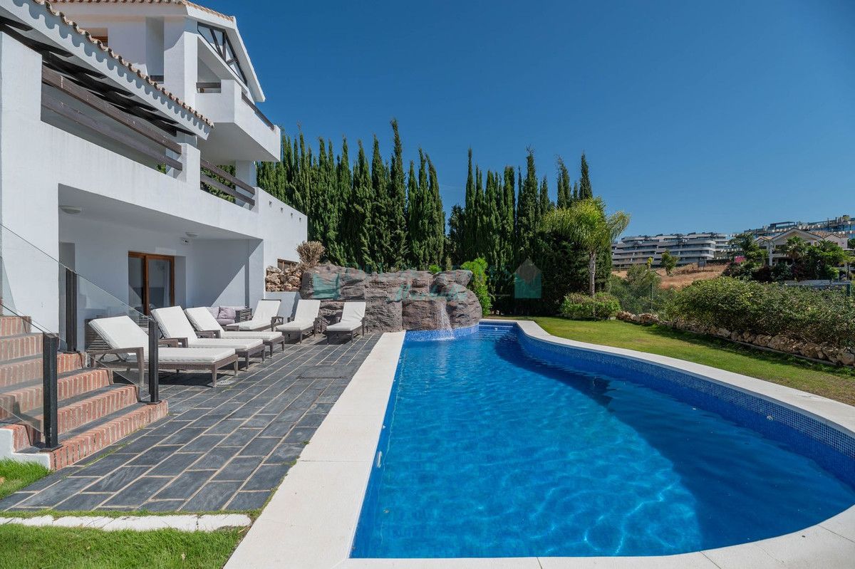 Villa for rent in Estepona