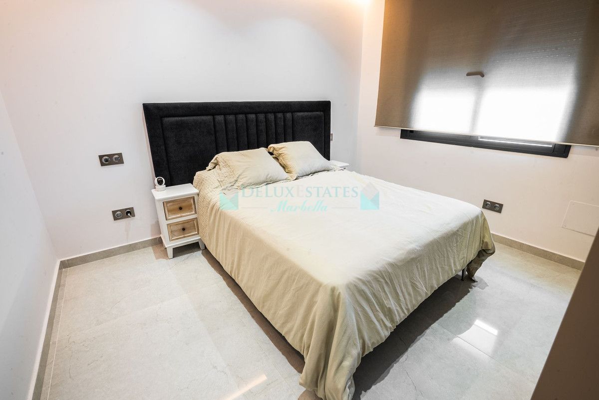 Villa en venta en Estepona