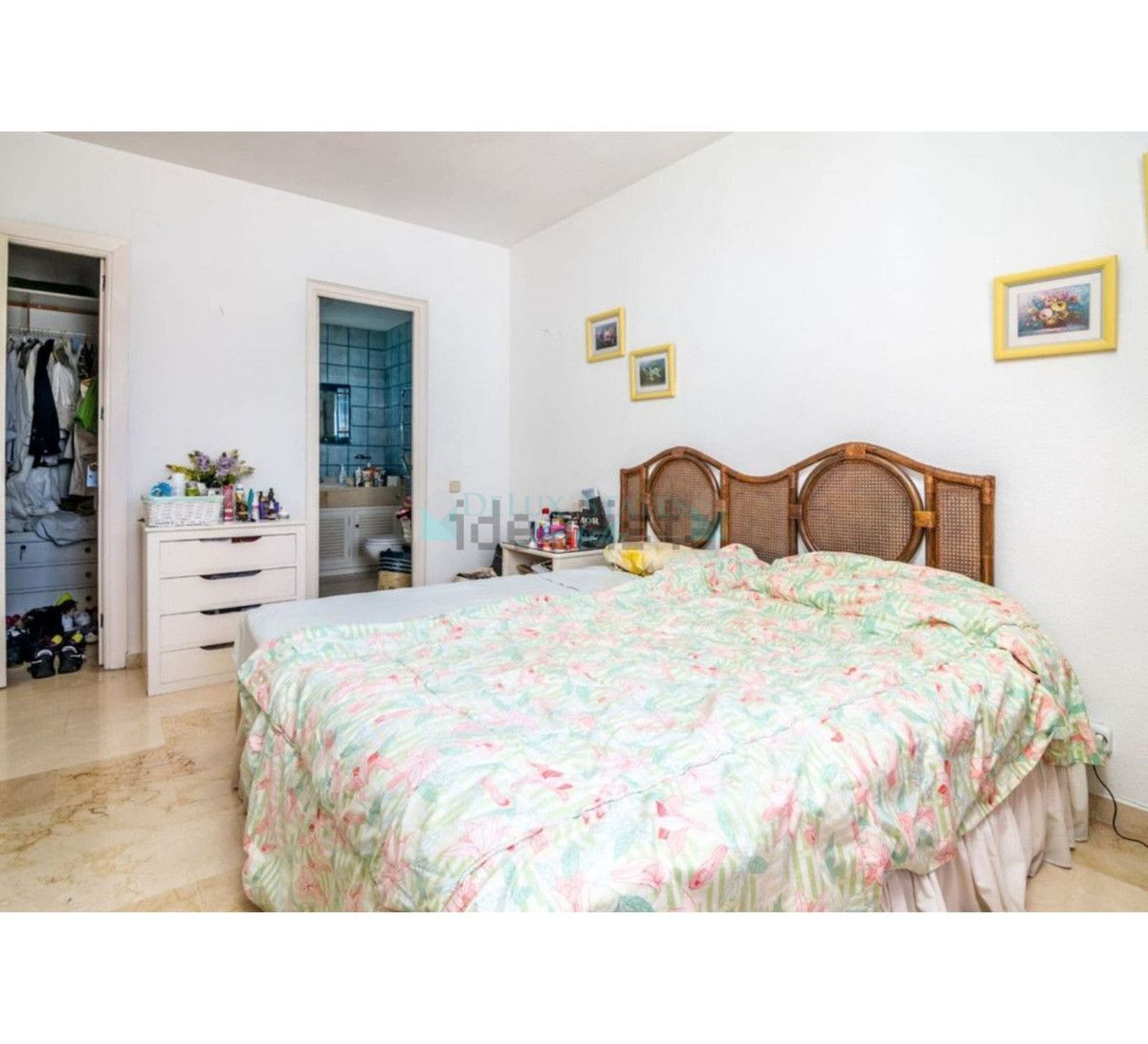 Ático en venta en New Golden Mile, Estepona