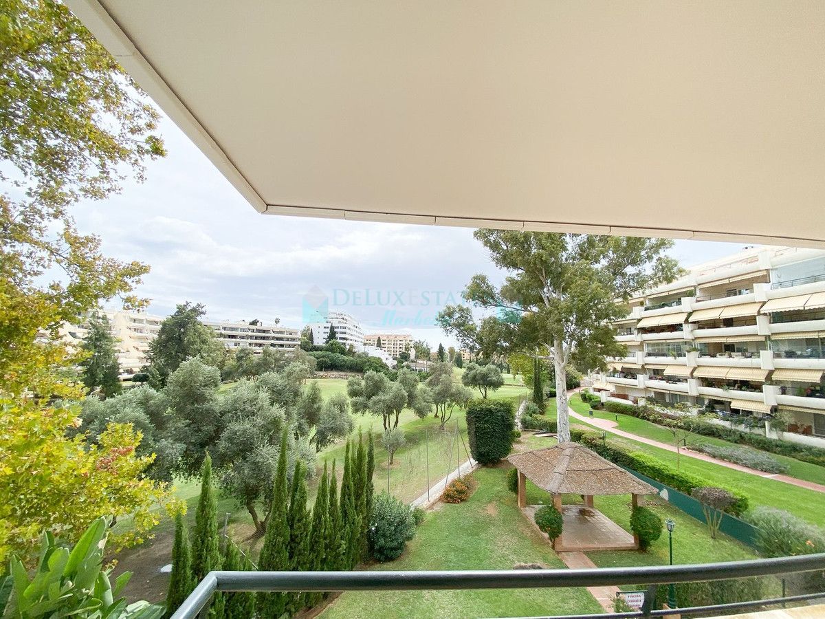 Apartamento en venta en Guadalmina Alta, San Pedro de Alcantara