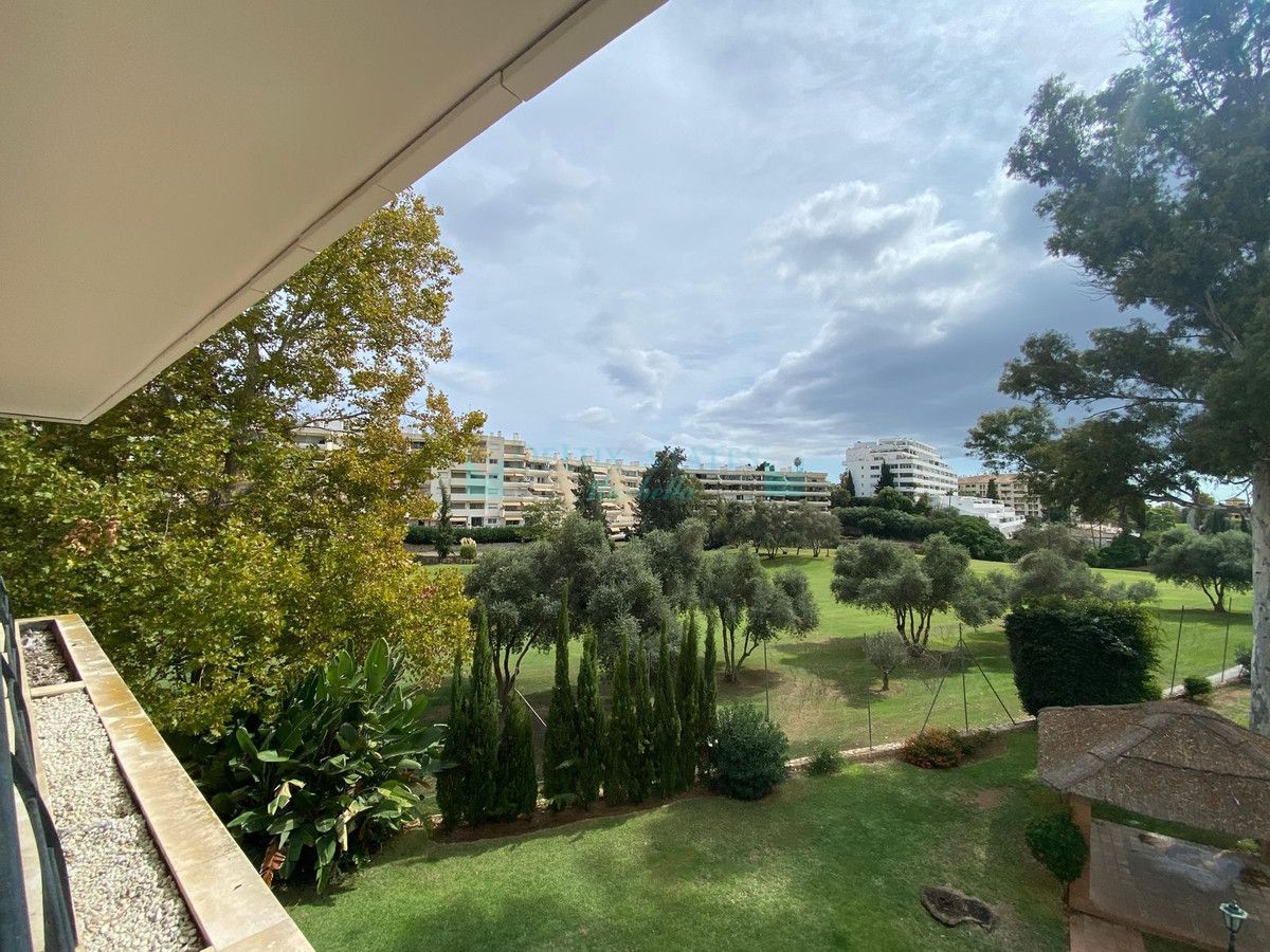 Apartamento en venta en Guadalmina Alta, San Pedro de Alcantara