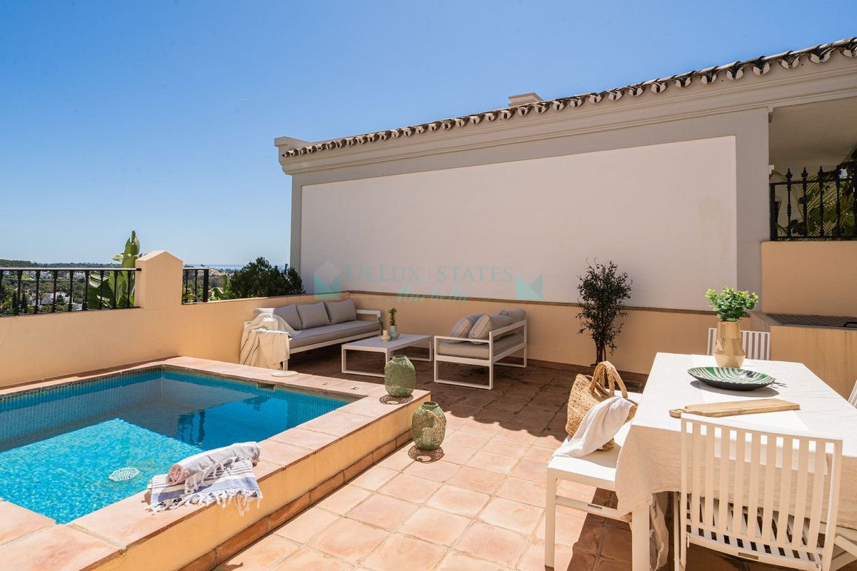 Semi Detached Villa for sale in Nueva Andalucia