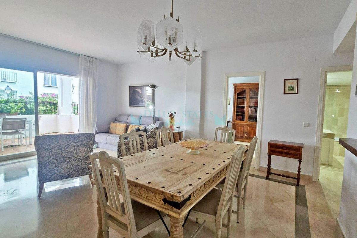 Apartamento Planta Baja en venta en El Presidente, Estepona