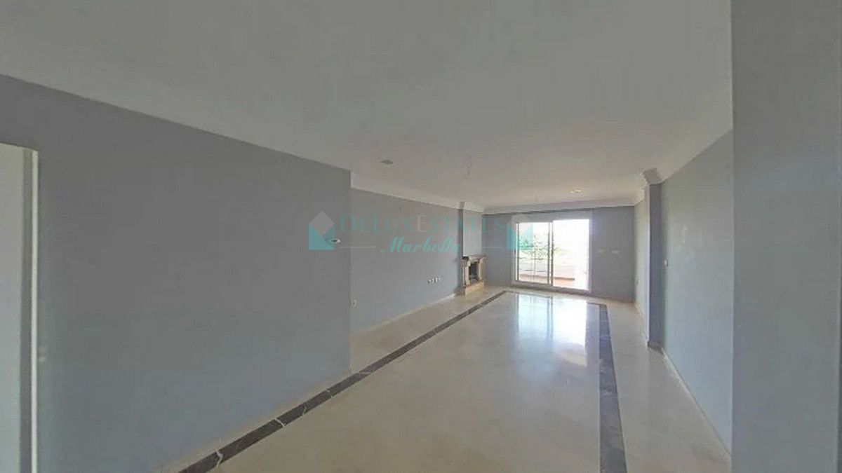 Apartamento Planta Baja en venta en Rio Real, Marbella Este