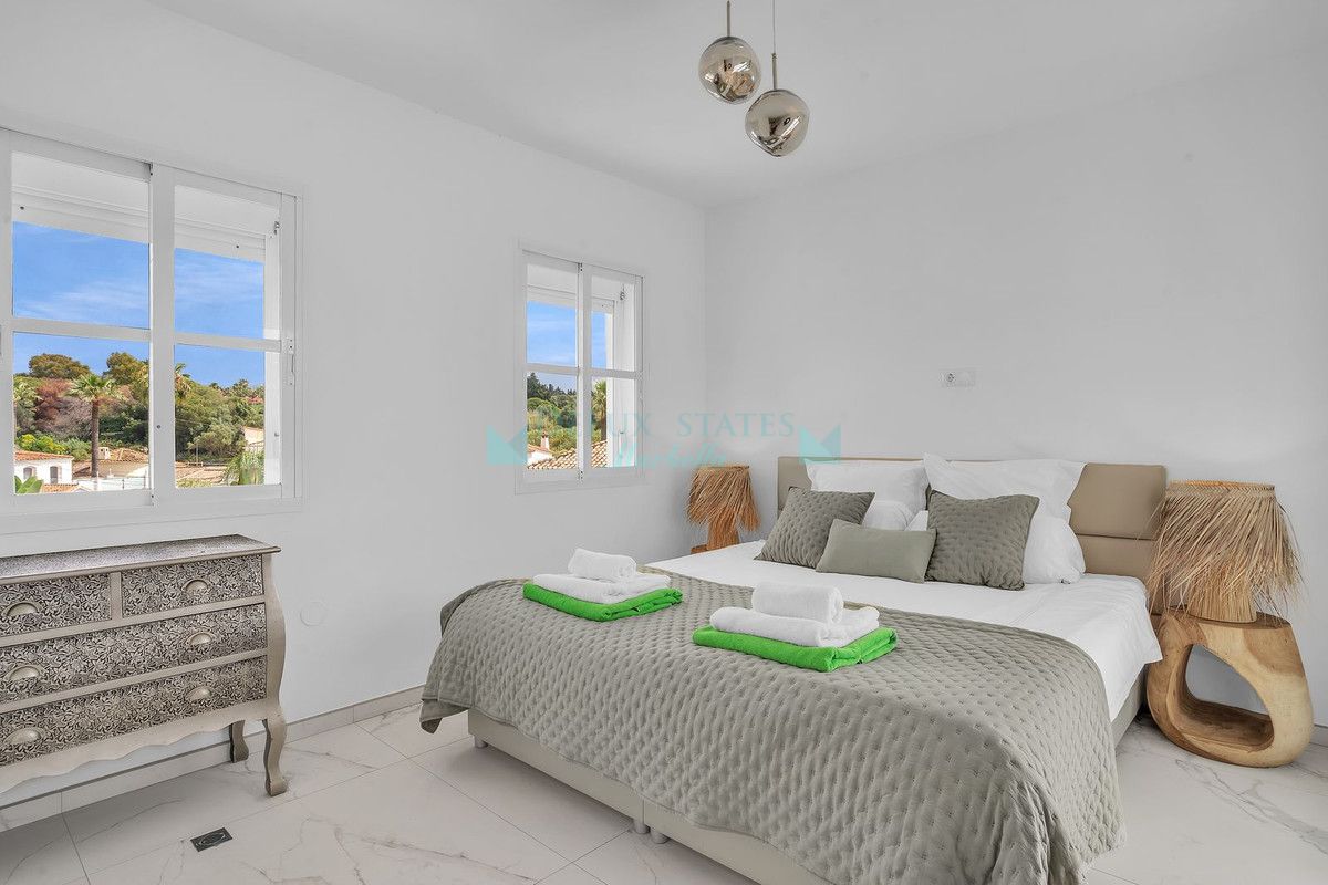 Villa Pareada en alquiler en Nueva Andalucia