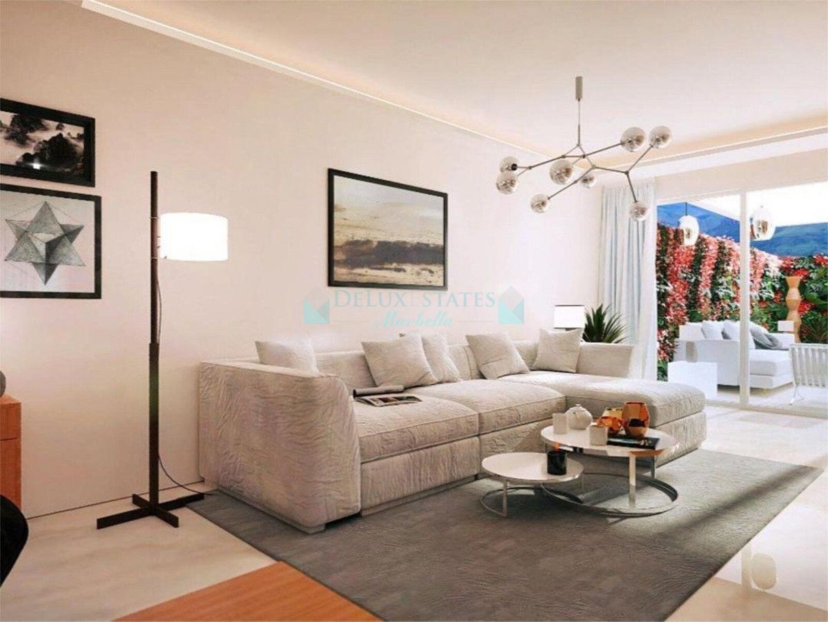 Town House for sale in Nueva Andalucia