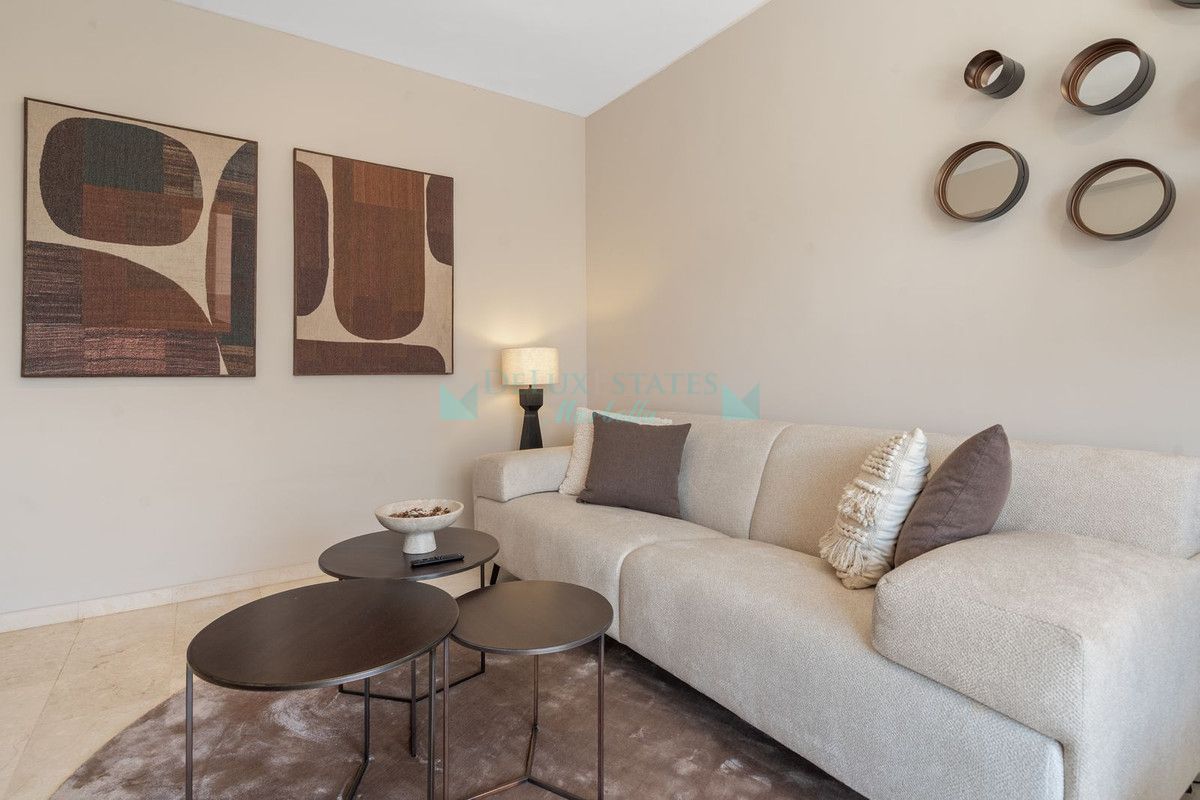 Apartamento en venta en Estepona