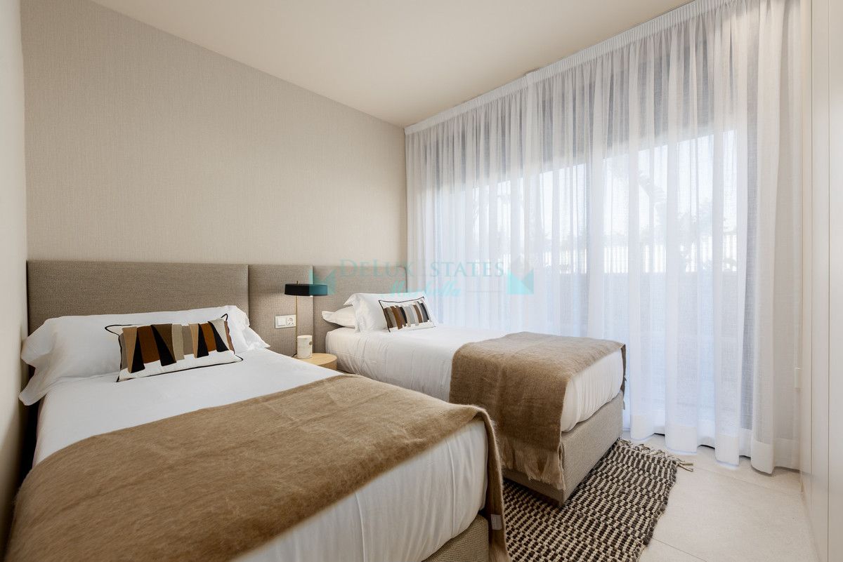 Ground Floor Apartment for sale in Estepona