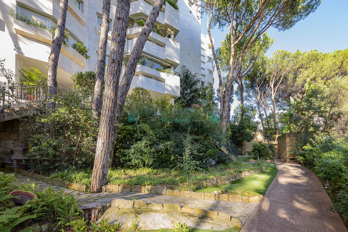 Apartment for sale in Marbella Golden Mile