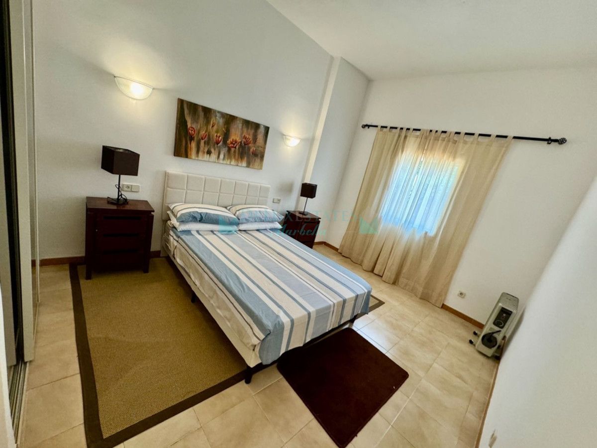 Ground Floor Apartment for sale in Atalaya, Estepona