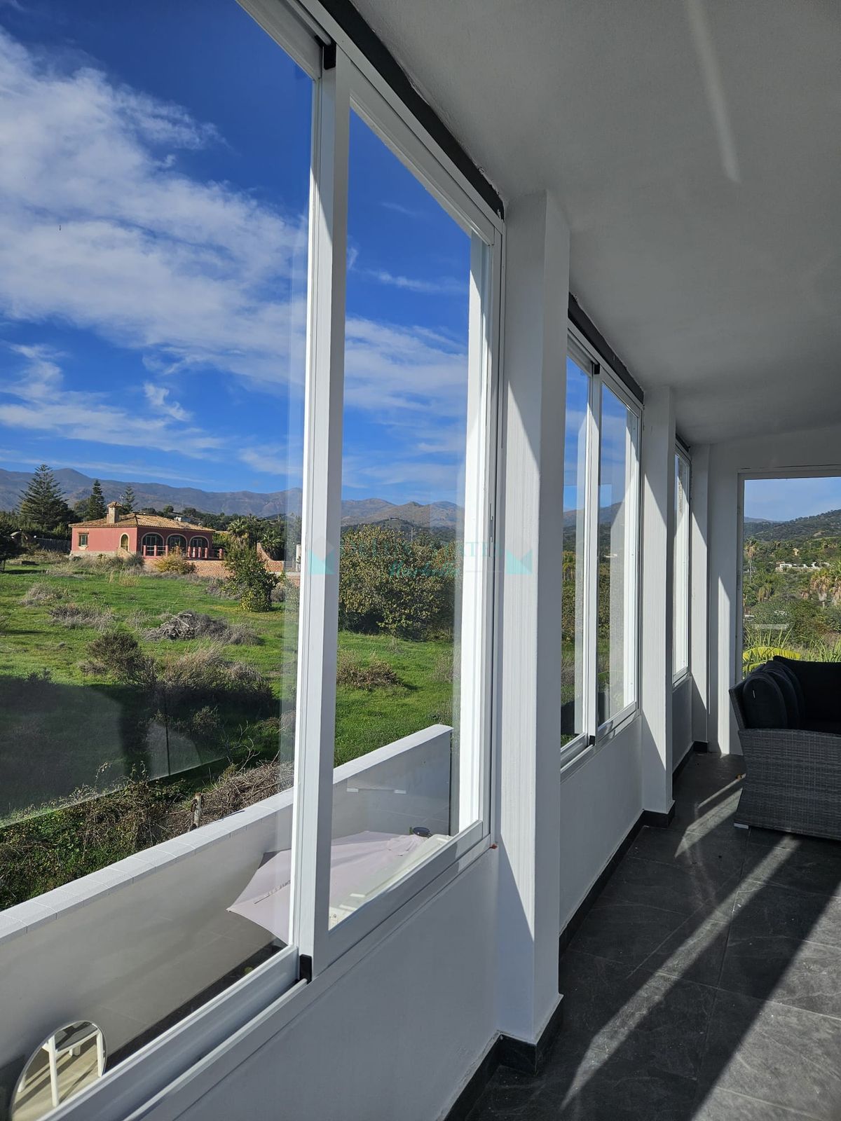 Finca for rent in Estepona