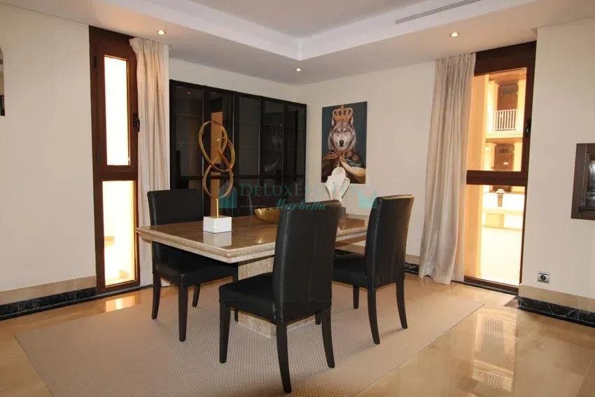 Ground Floor Apartment for sale in Estepona