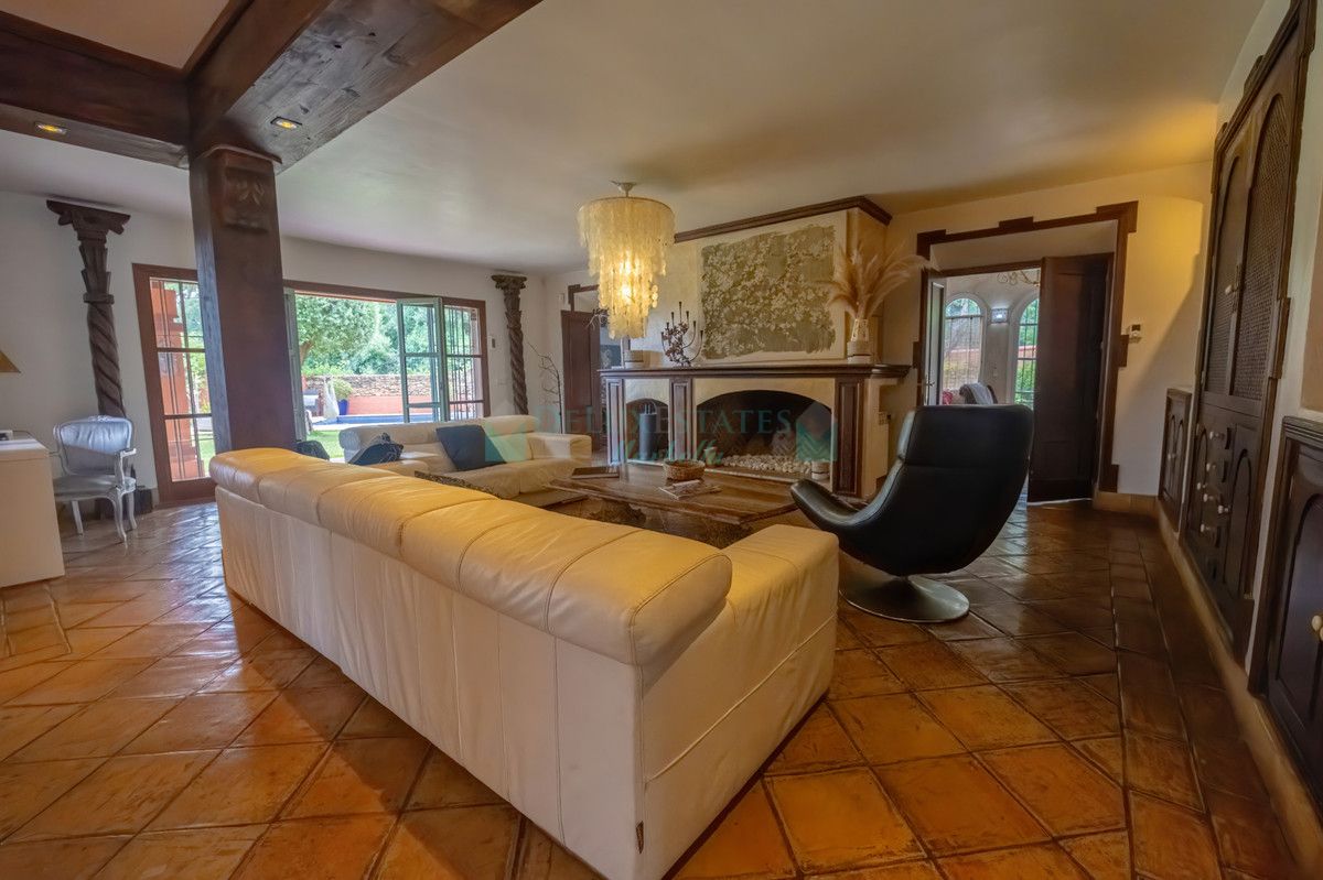 Villa en venta en Nueva Andalucia