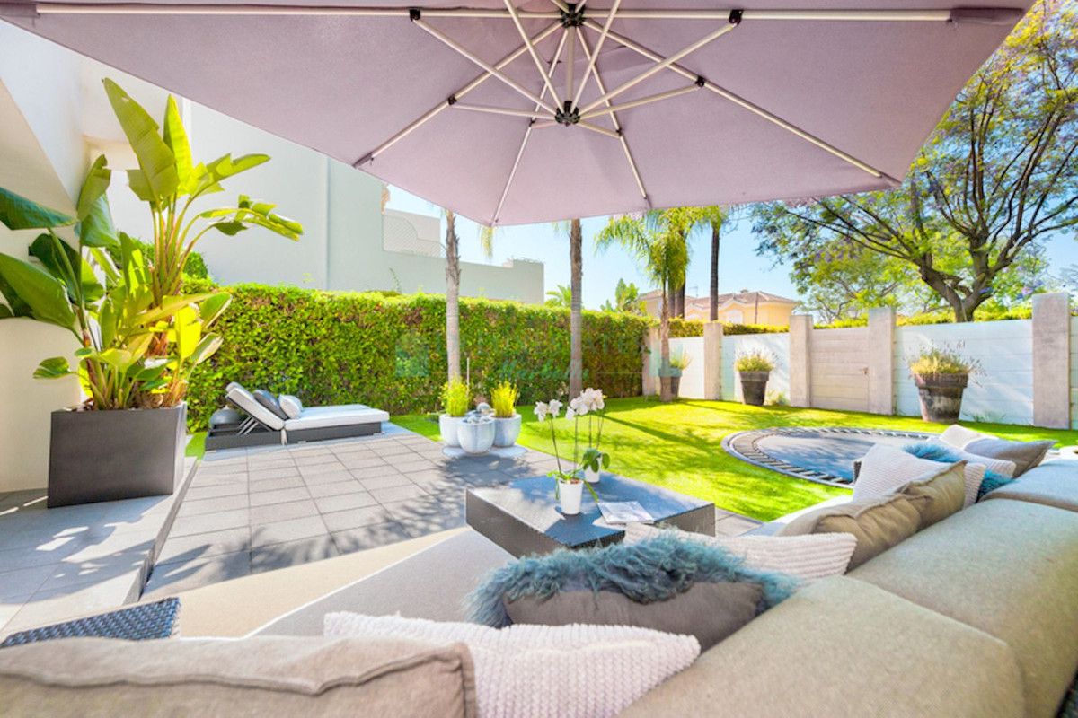 Semi Detached Villa for sale in Guadalmina Baja, San Pedro de Alcantara