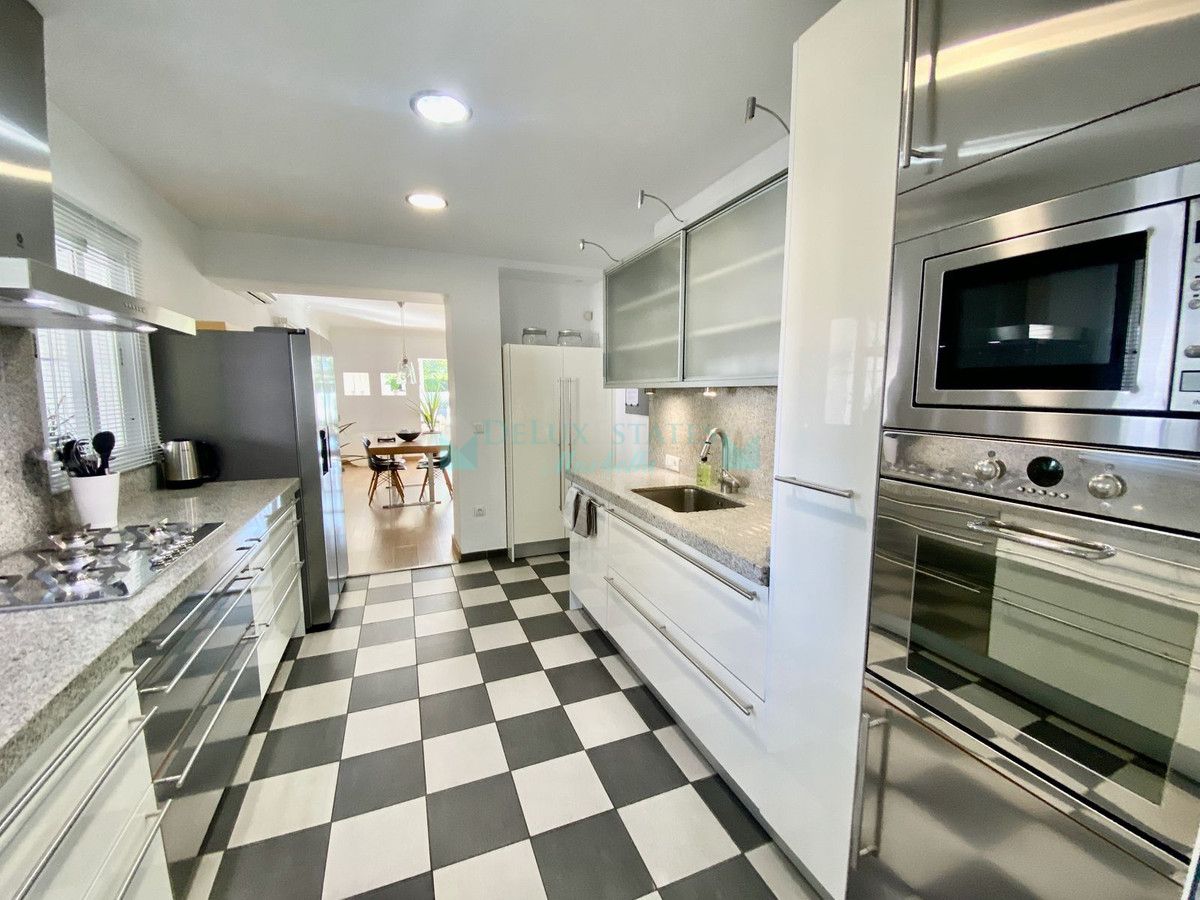 Semi Detached Villa for sale in Guadalmina Baja, San Pedro de Alcantara