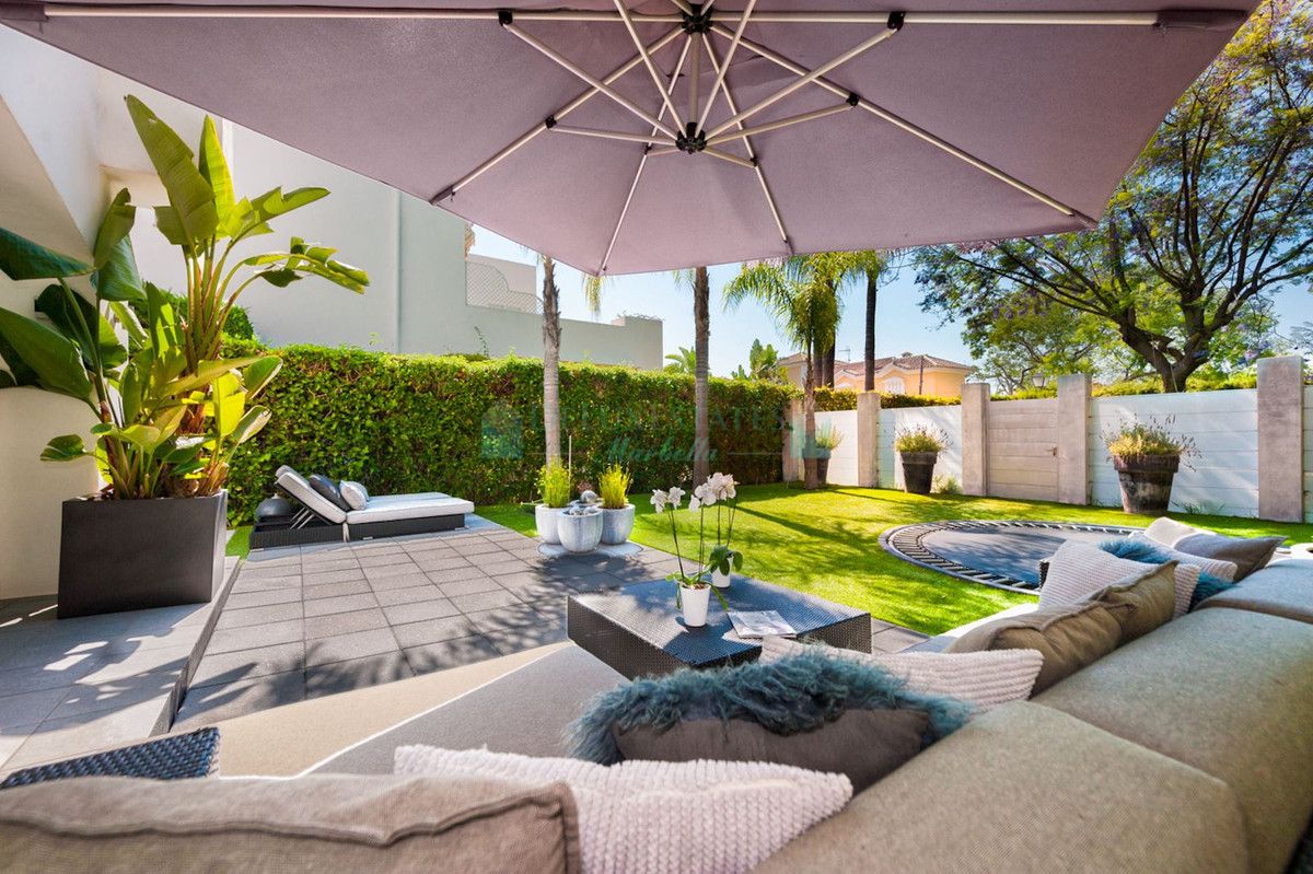 Semi Detached Villa for sale in Guadalmina Baja, San Pedro de Alcantara